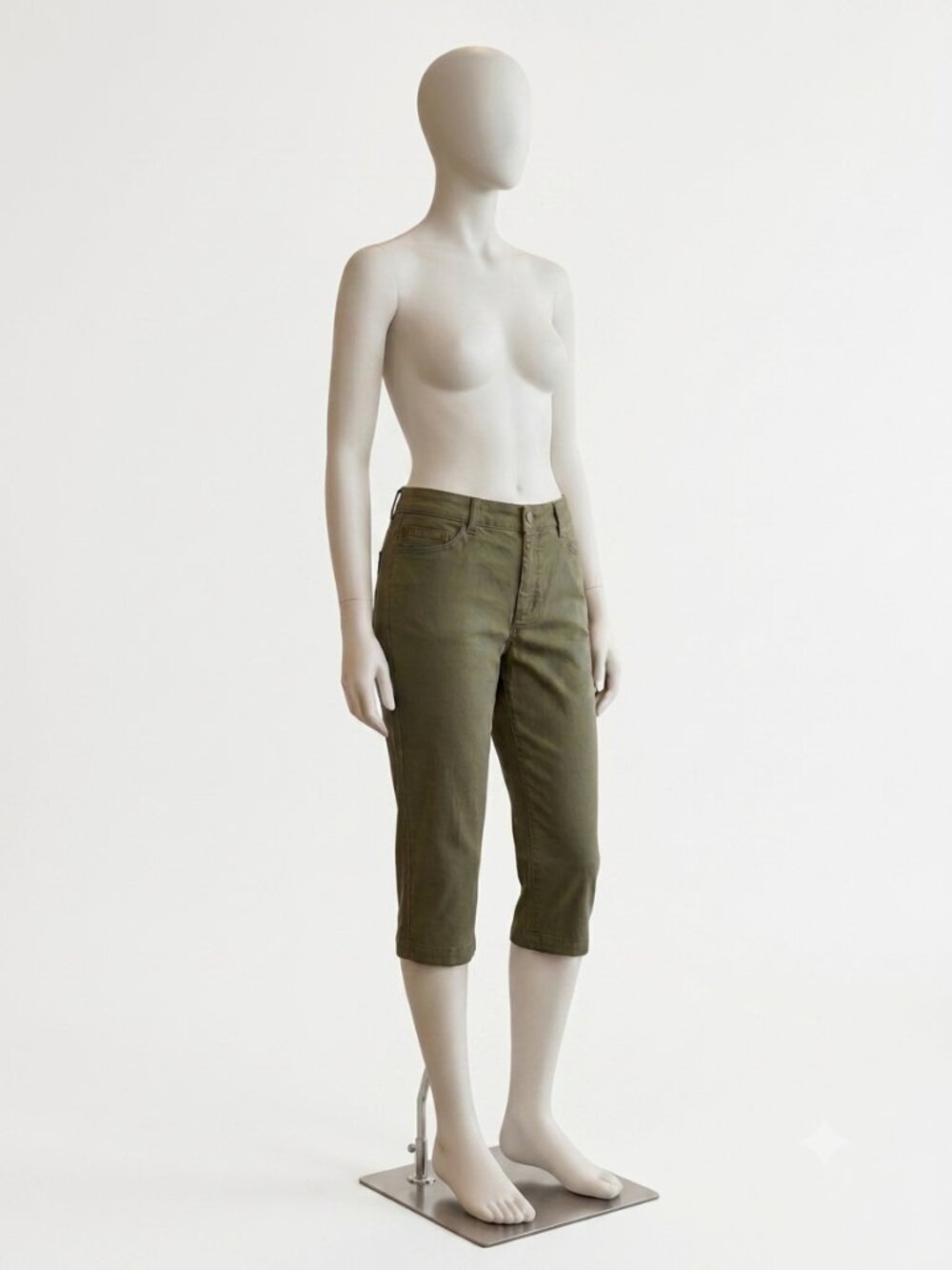 St John's Bay Women's Capri Olive Green 14